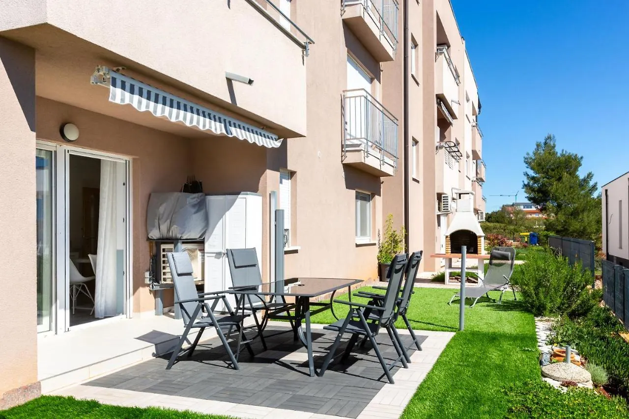 Mukalba - Emira Apartman Medulin 0*,  Horvátország