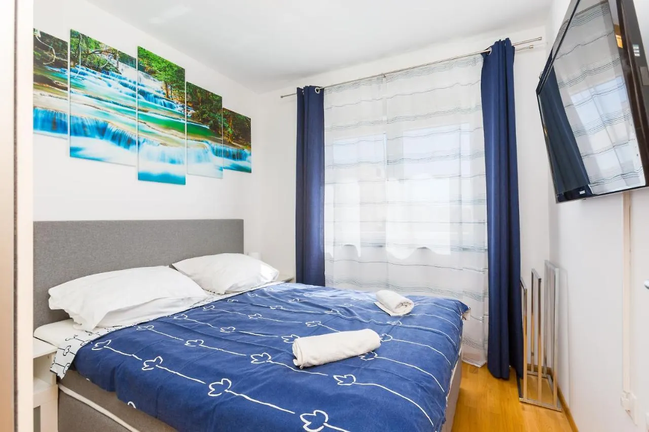 Mukalba - Emira Apartman Medulin